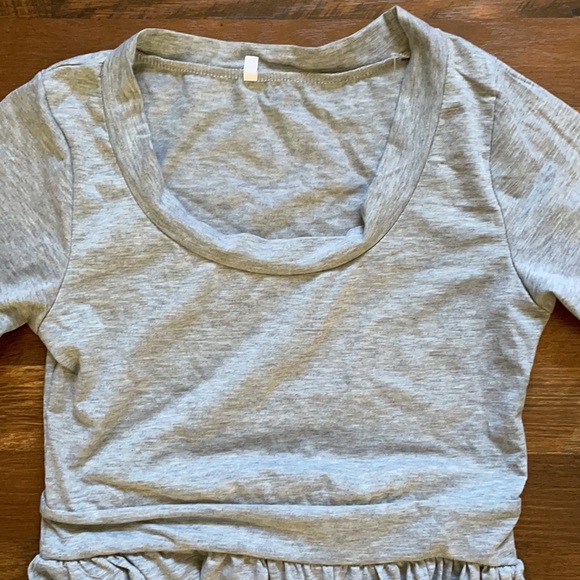 Gray maternity jumpsuit- 1st/2nd trimester - Picture 3 of 3